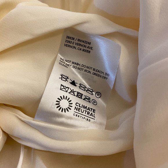 🍭🍭SALE🍭🍭Reformation Butterfly Dress in Ivory - Picture 11 of 15